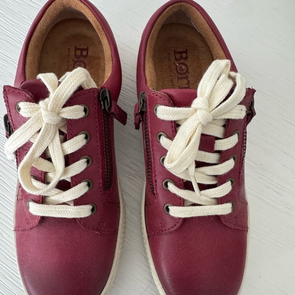 Born Paloma Leather Sneakers with Cream Laces - Picture 2 of 6